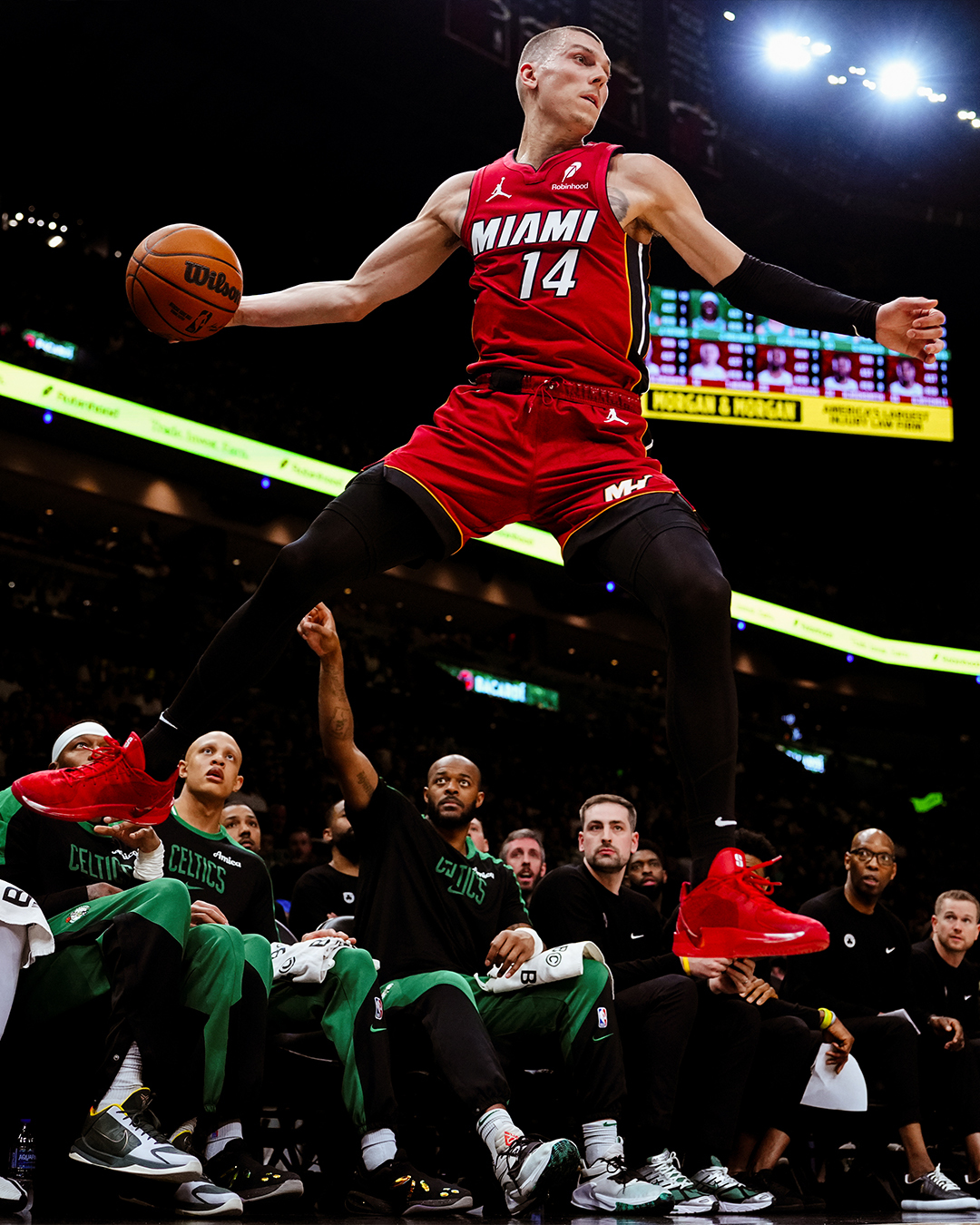 关于火箭险胜热火,波特爆发神勇的信息 关于火箭险胜热火,波特爆发神勇的信息