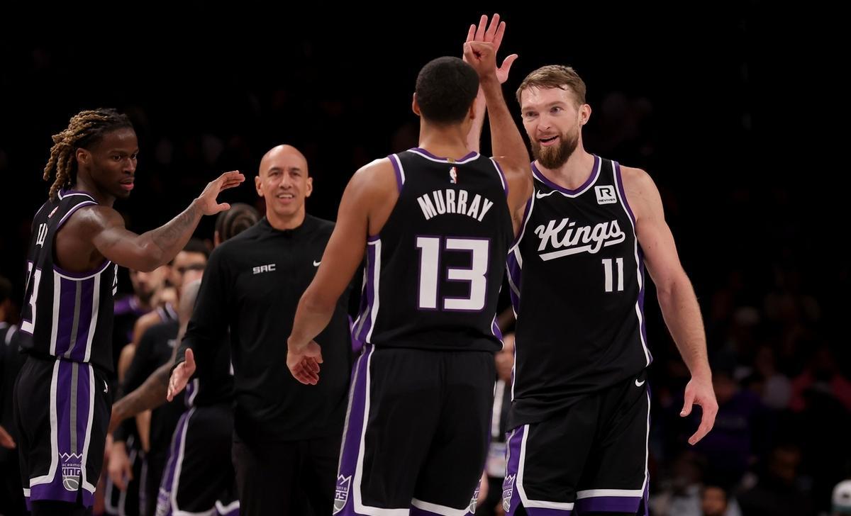 包含篮网B队碾压勇士B队，萨博尼斯一己之力扛起全队的词条