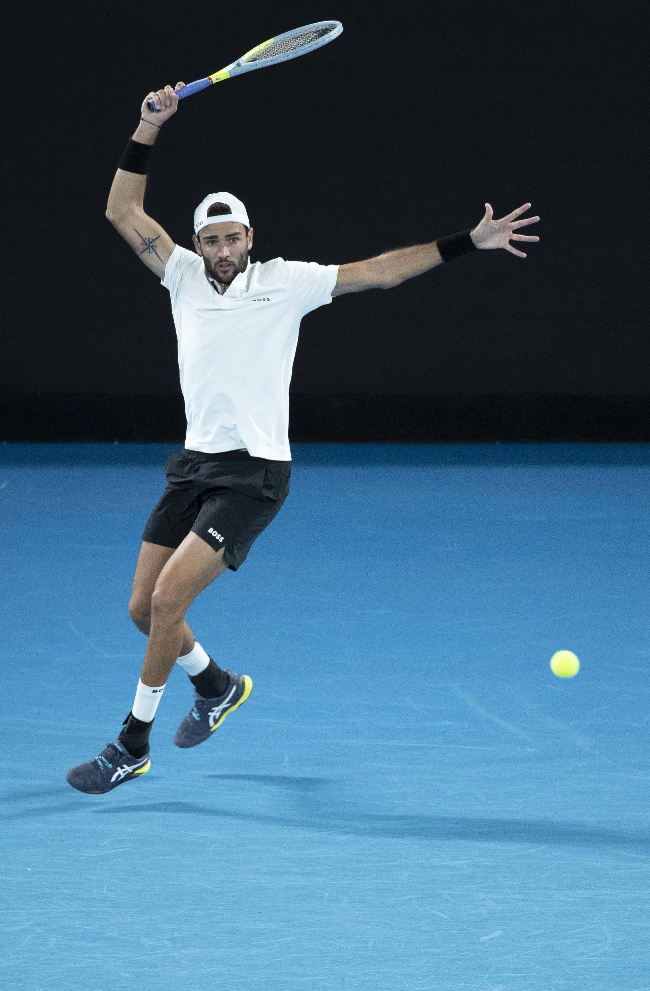 美国网球队翻盘日本网球队，纳达尔打破历史纪录的简单介绍