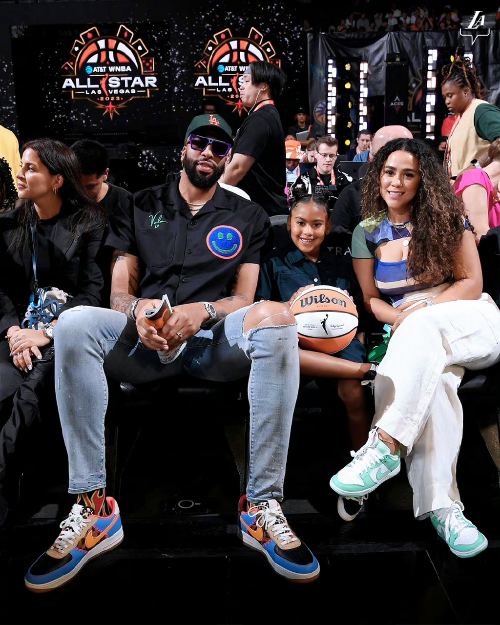 NBA明星球员在全明星周末表现抢眼的简单介绍