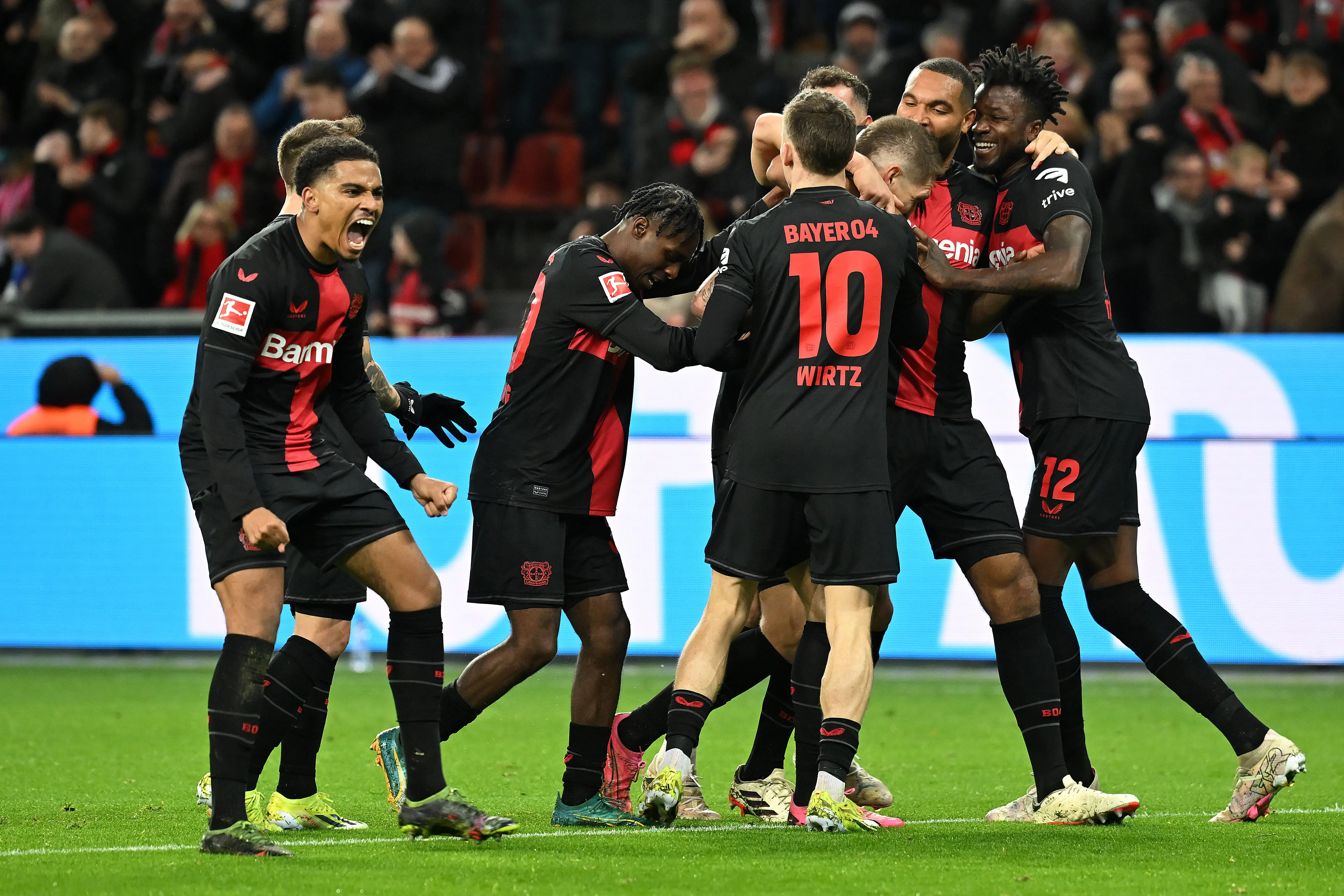 包含勒沃库森逆袭拜仁慕尼黑,豪取连胜的词条 包含勒沃库森逆袭拜仁慕尼黑,豪取连胜的词条