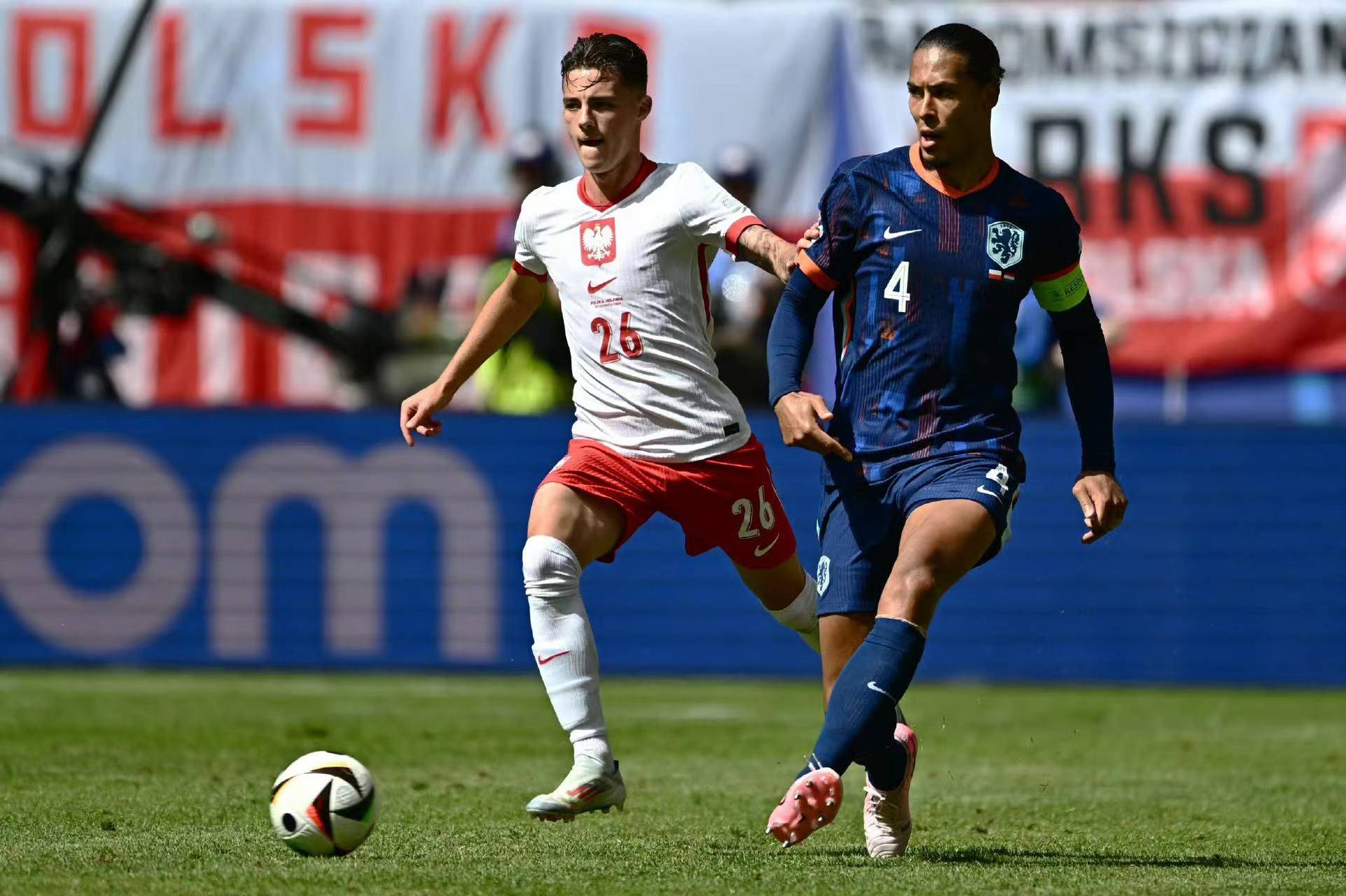 波兰大胜奥地利，锁定欧锦赛资格的简单介绍