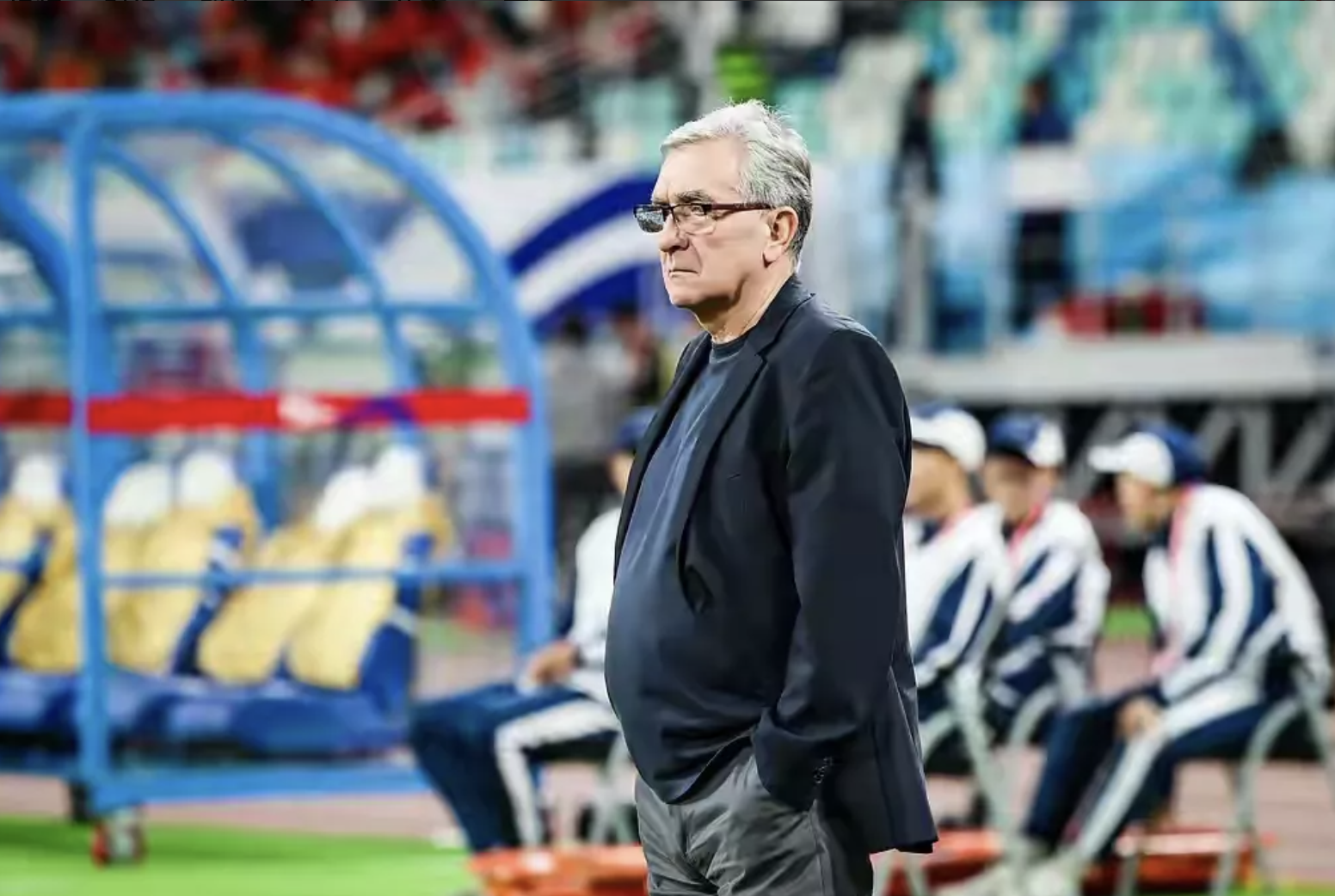 博洛尼亚主帅赞誉战术表现,球员士气高昂 博洛尼亚主帅赞誉战术表现,球员士气高昂