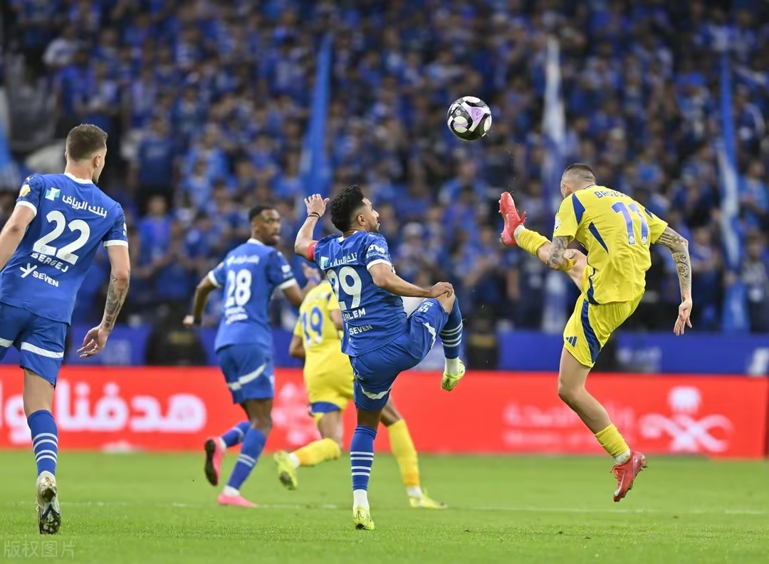 包含罗马尼亚队在半决赛中大放异彩的词条 包含罗马尼亚队在半决赛中大放异彩的词条