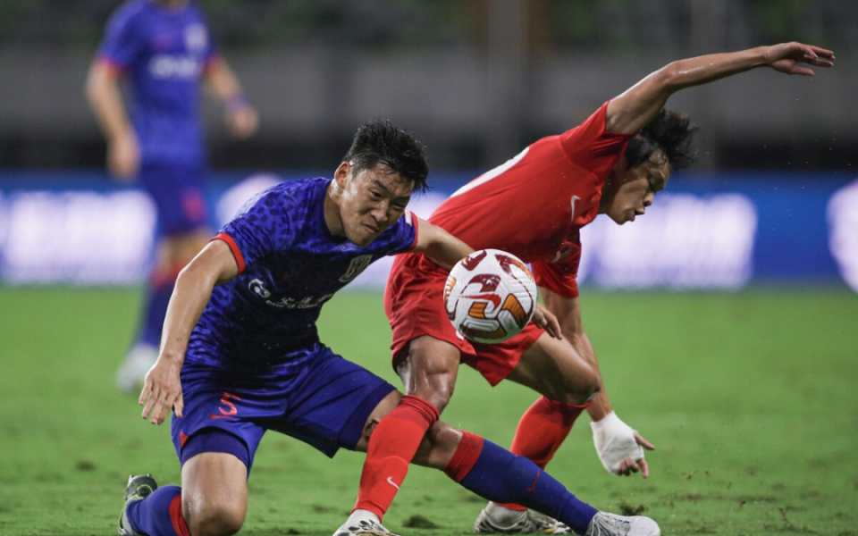 斯旺西门将伍德曼连续两轮零封的简单介绍