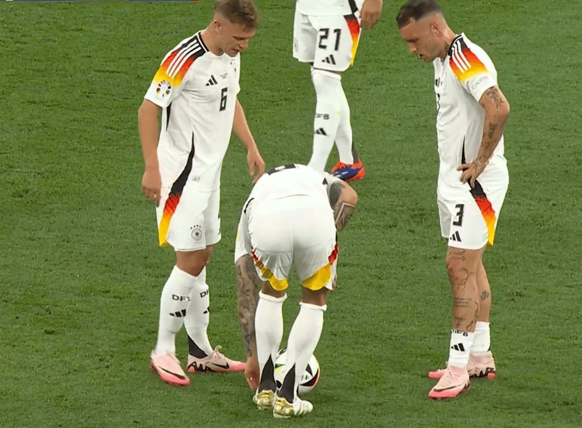 包含德国全队调整状态,备战下一场的词条 包含德国全队调整状态,备战下一场的词条